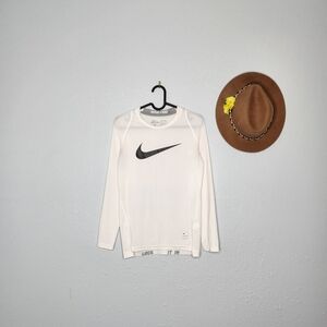 Nike Pro Size XL Kids White Long Sleeve Shirt